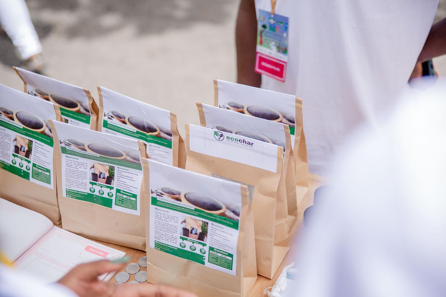 On devient écoresponsable avec EcoChar Gabon ! Plume Or